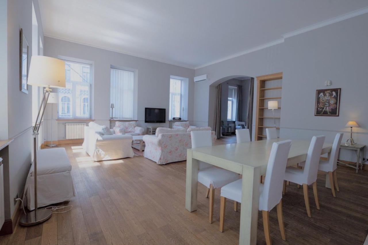 Great 144 Sq.M. Apartment In The Center Of Kiev Exterior foto